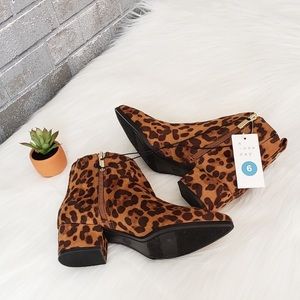 “A new day” leopard booties.